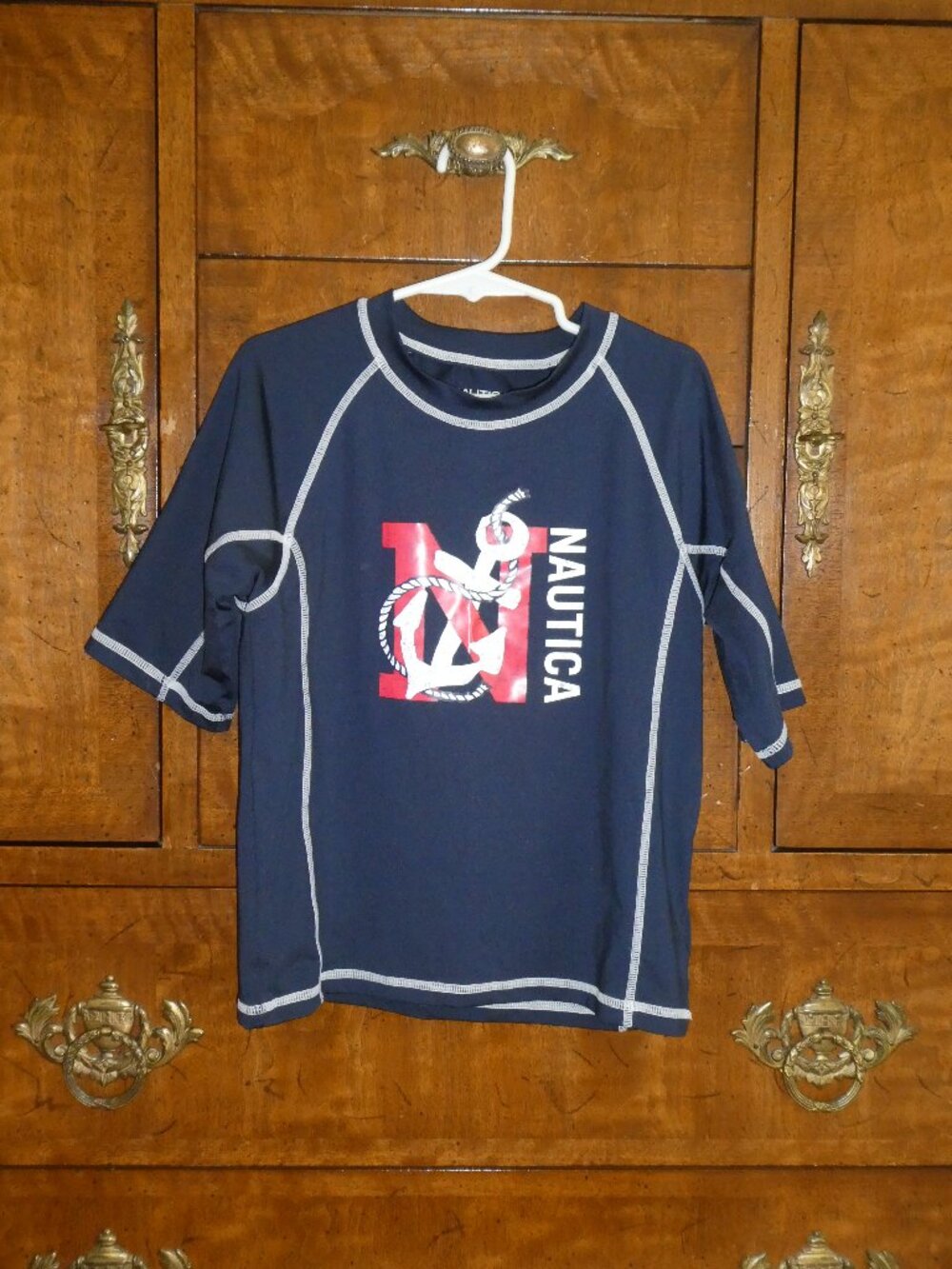 4/$20 Nautica Boys Navy Swim Shirt Size 7